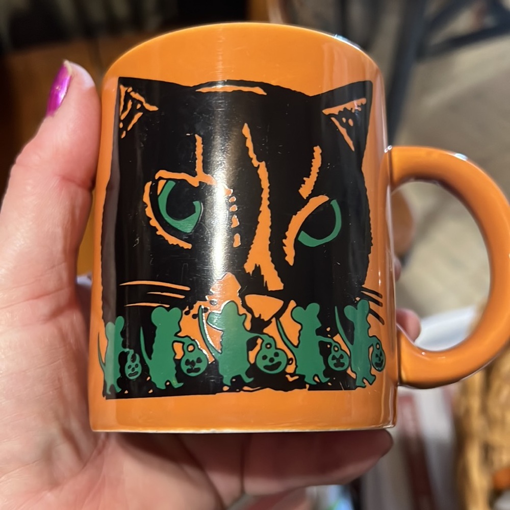 Mugs - Picture 6 of 7